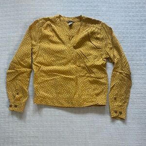 Duluth Trading Co. yellow top.